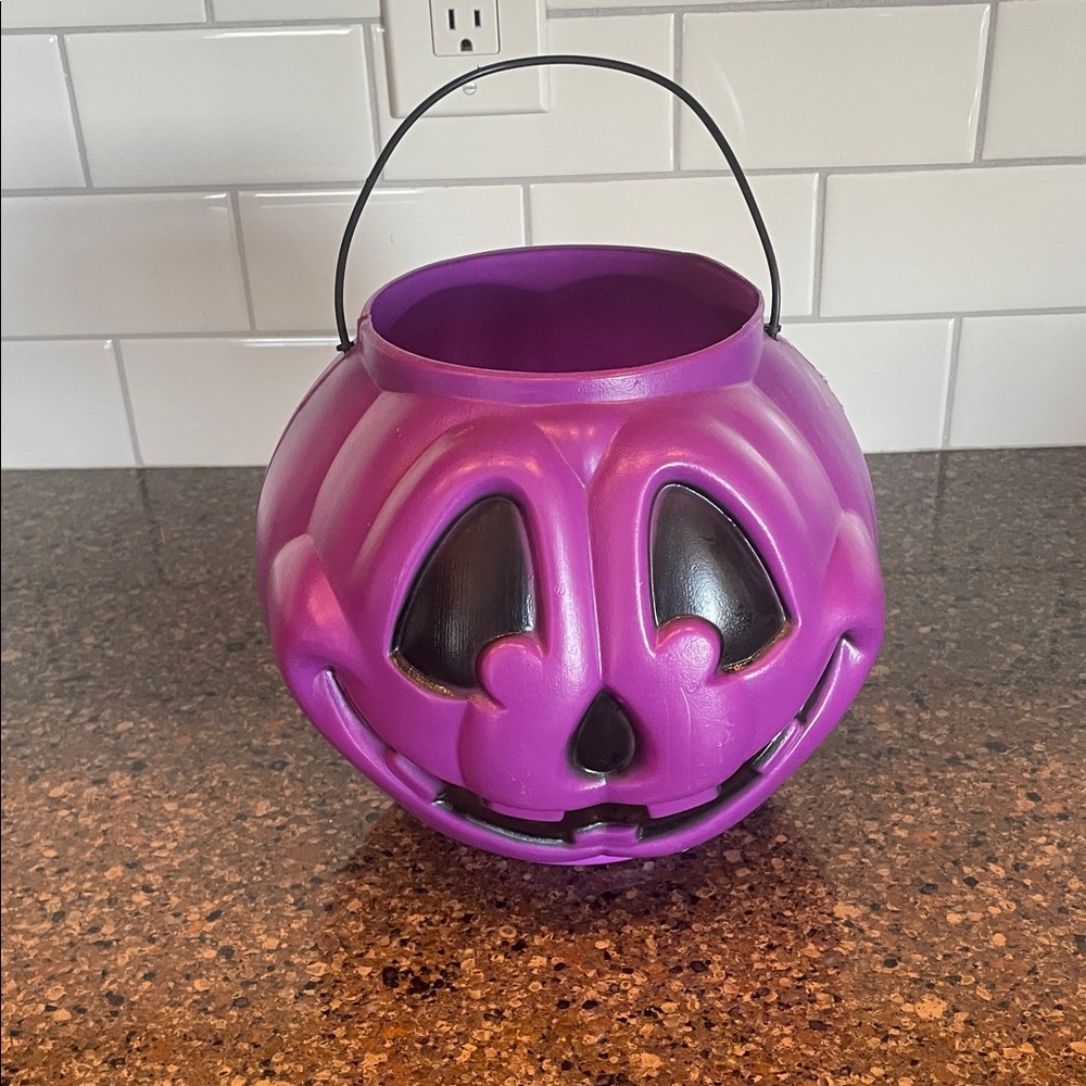 Vintage Halloween Purple General Foam Plastics Glow Mold Jack-O-Lantern Bucket